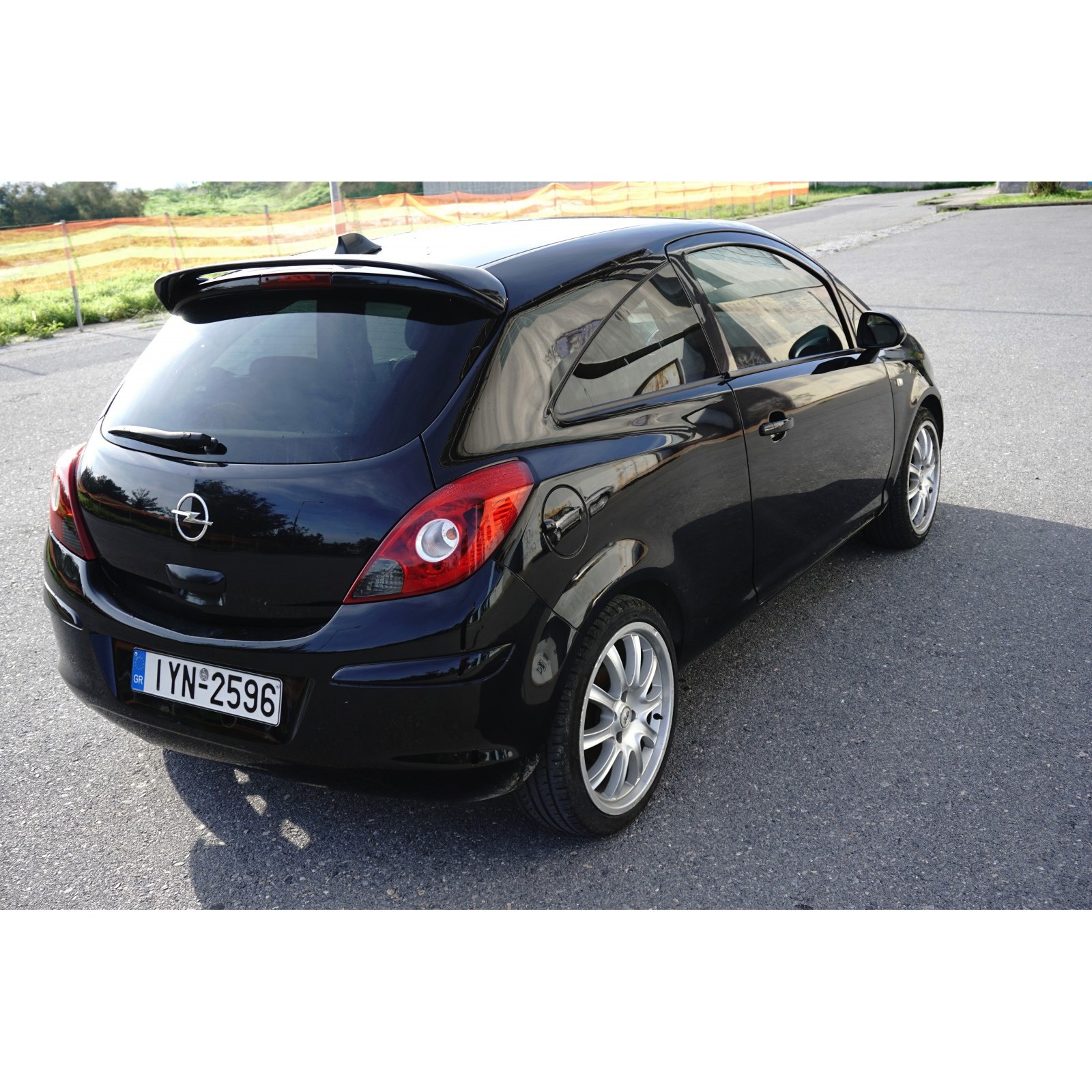 opel corsa d del año 2010