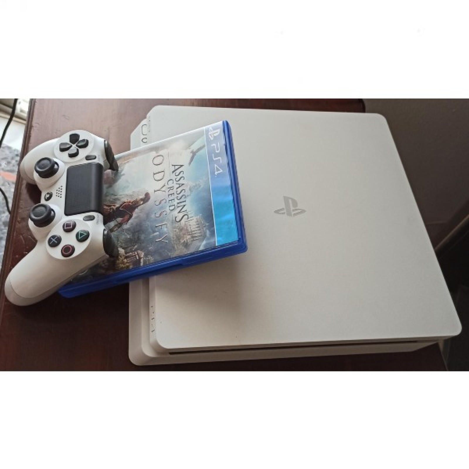 PlayStation 4 Slim Glacier White 500GB+Assassin's Creed Odyssey